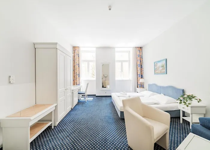 Hotel Self-check-in Adlon 3*
